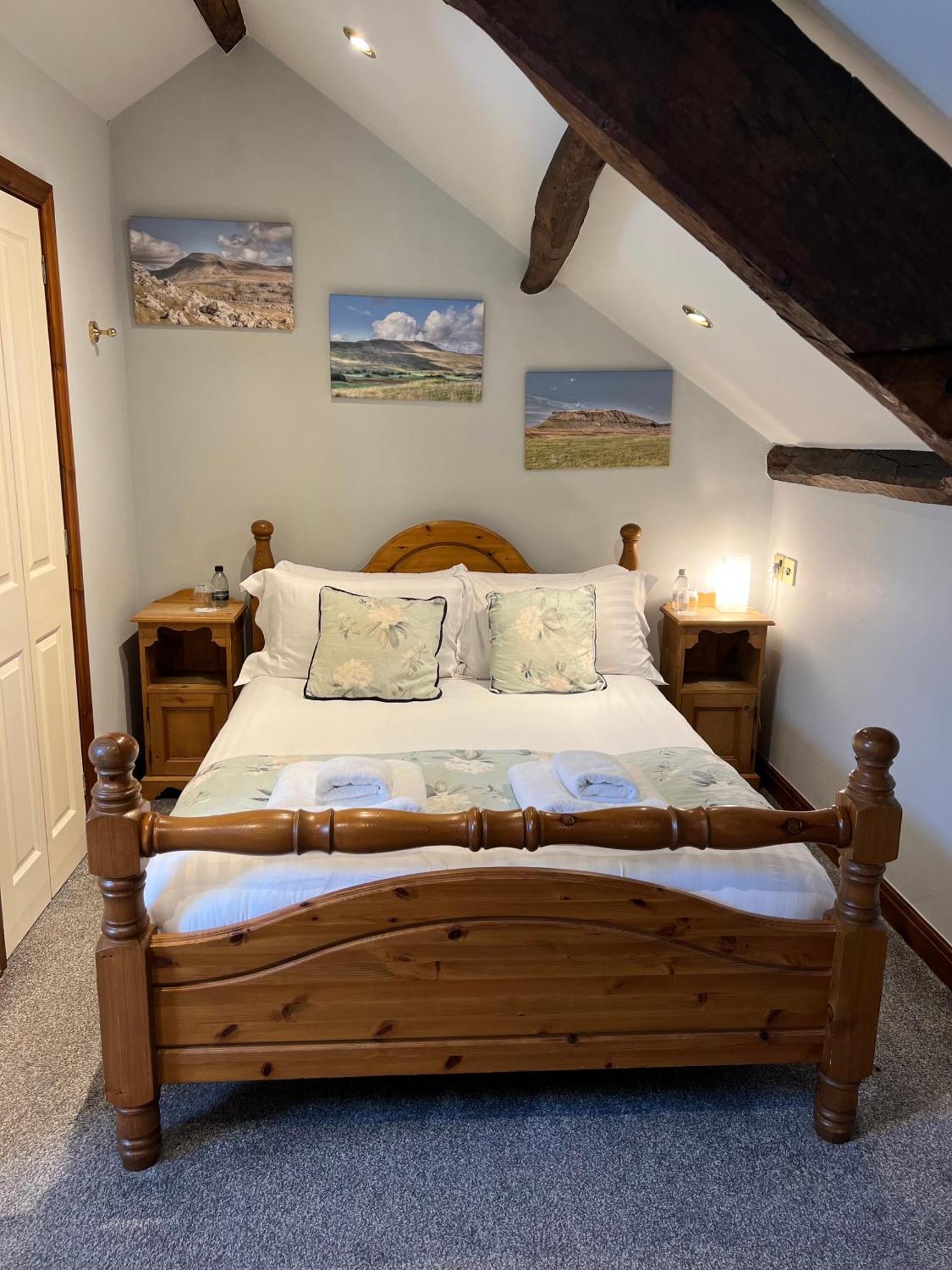 Hotel The Marton Arms à Ingleton  Extérieur photo